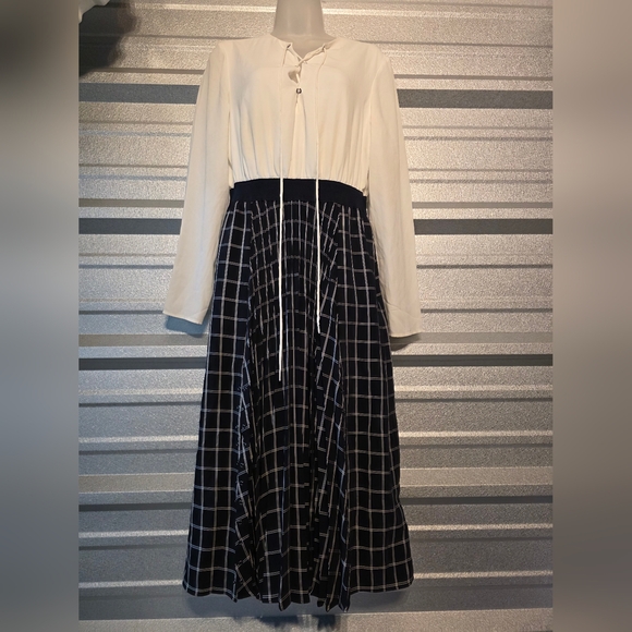 Ted Baker London White and Black Grid Midi Dress - Picture 2 of 5